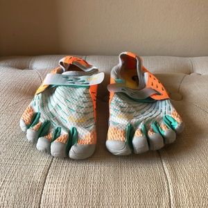 Vibram 5 finger shoes